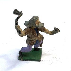 Hinchliffe AV01 Baresark With Sword & Axe Miniature War Games, 25mm